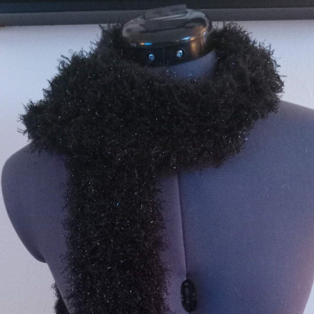 Black Shiny Fuzzy Scarf‎